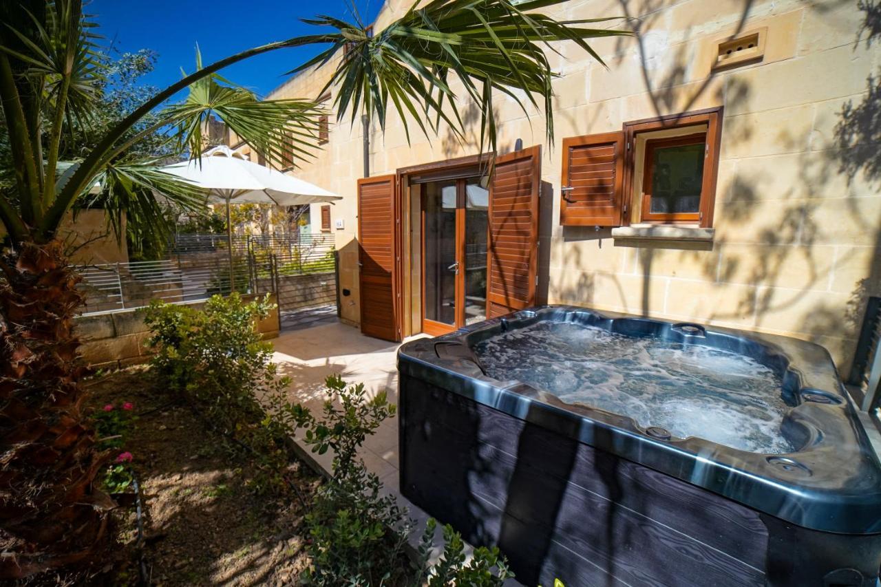 Mgarr Getawaynpetto Private Duplex Maisonette With Jacuzzi Hot Tub מראה חיצוני תמונה